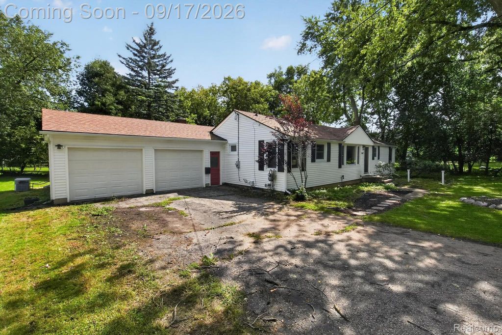 807 S Oak Street, Fenton city