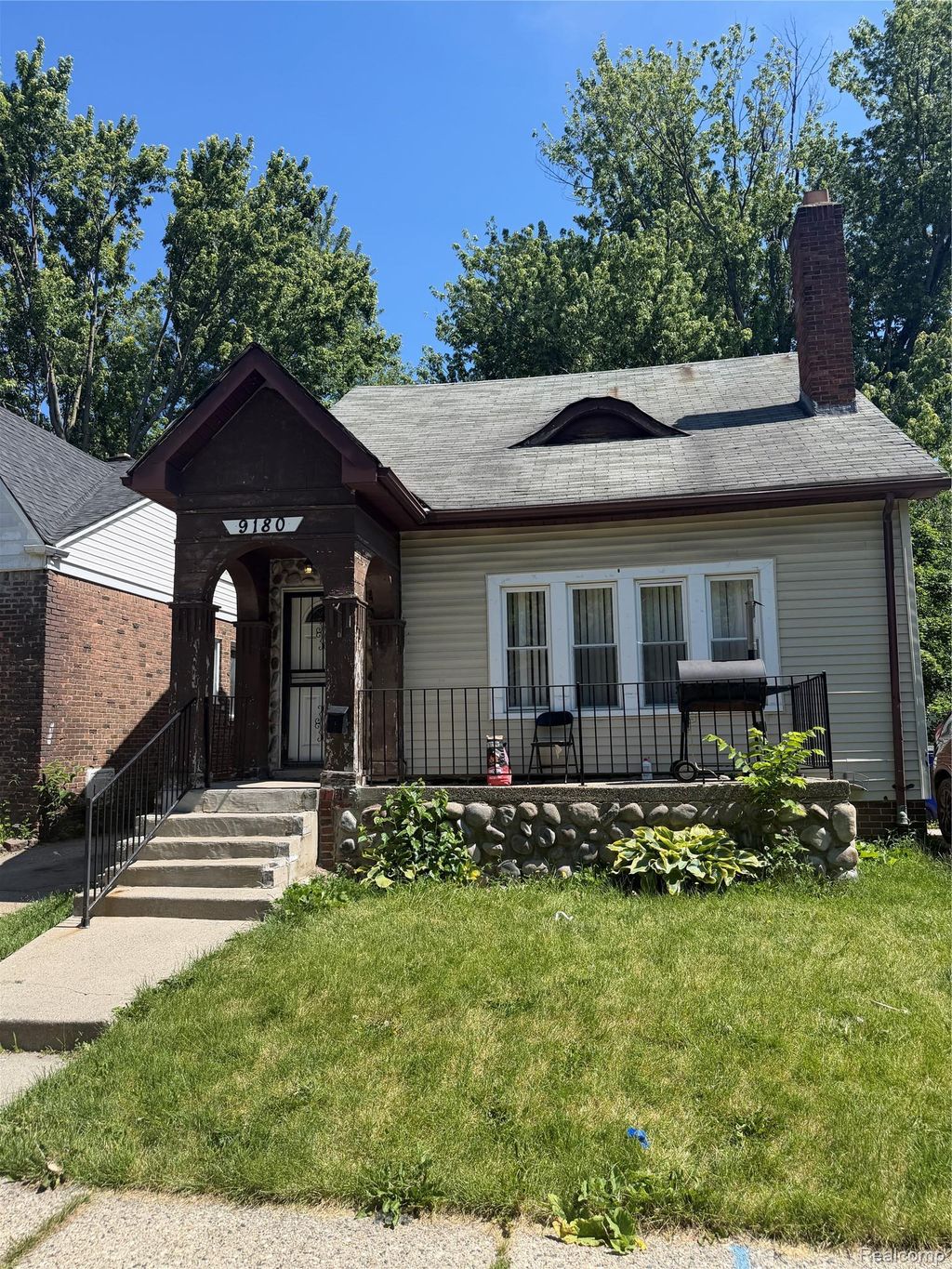 9180 Devonshire Road, Detroit