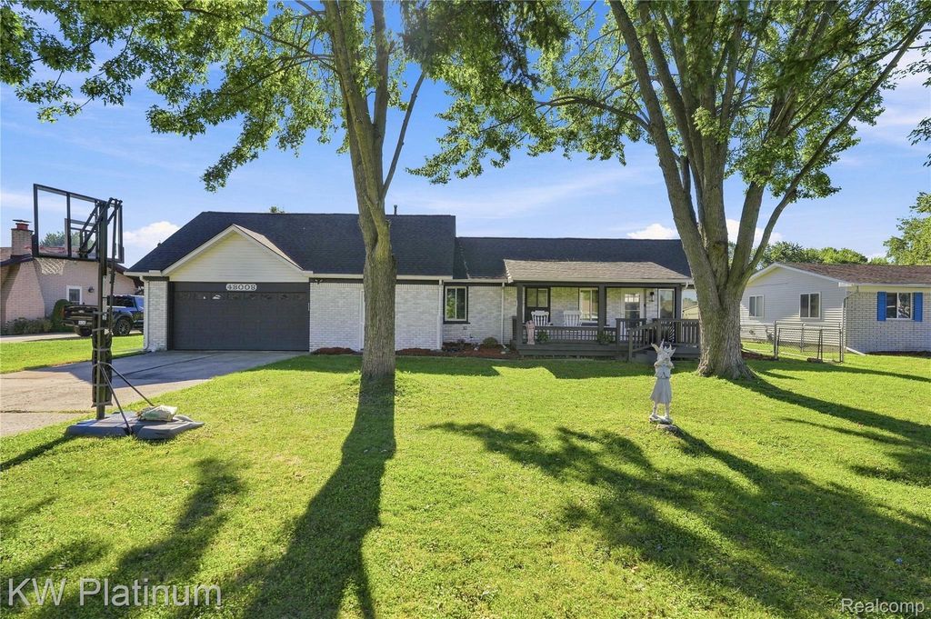 48008 Forbes Drive, Chesterfield