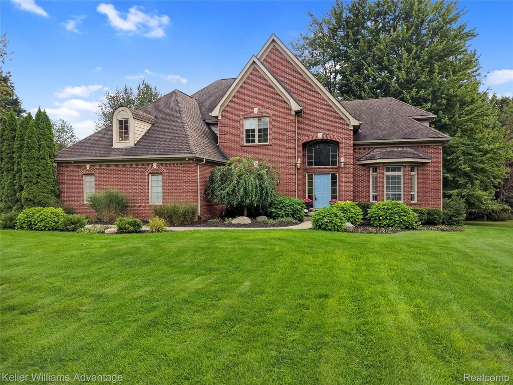 2459 Overbrook, Highland