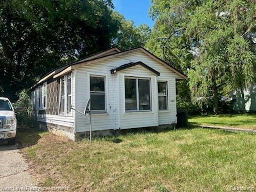 16891 Fenton Street, Detroit