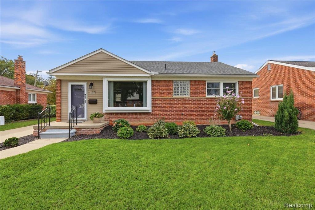 107 Jeffrey Avenue, Royal Oak
