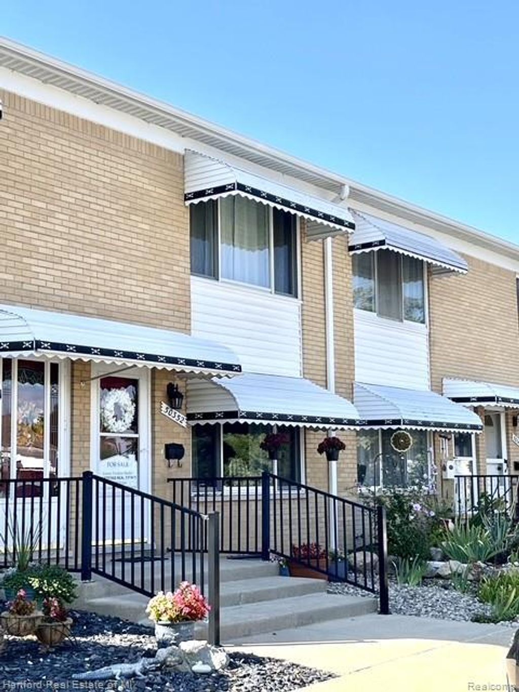 50352 Helfer Boulevard, Wixom city