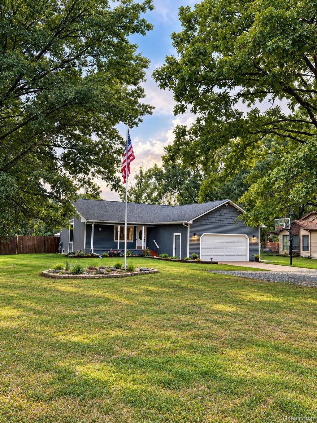 3519 Hannaman Road, Columbiaville
