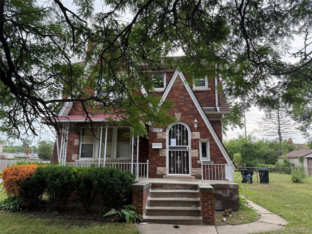 15370 Winthrop Street, Detroit