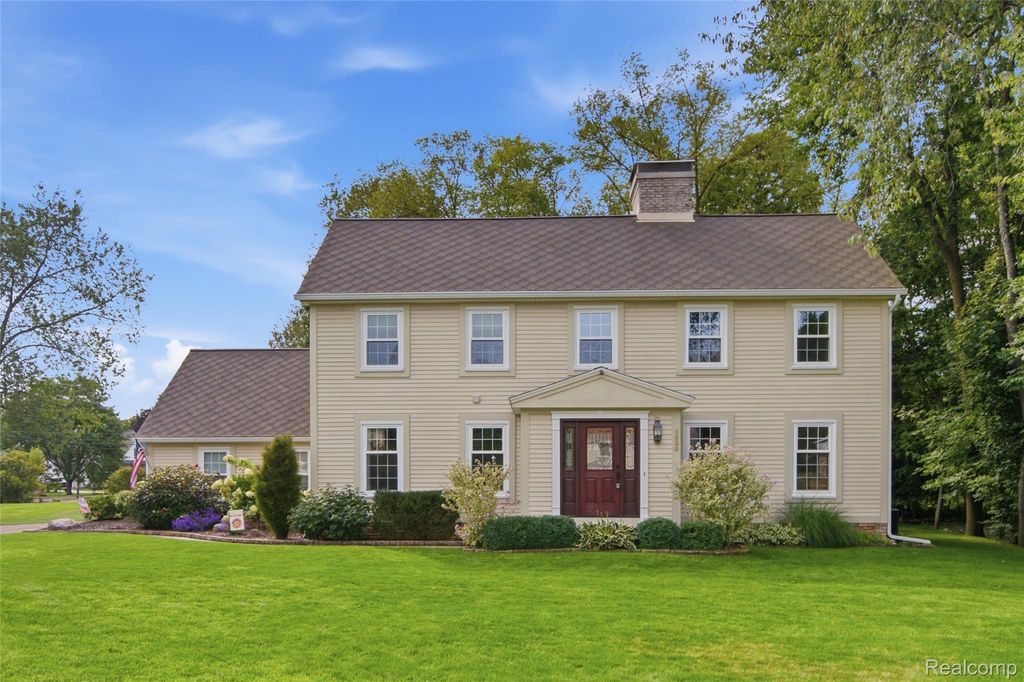 6535 Settlement Square, Clarkston