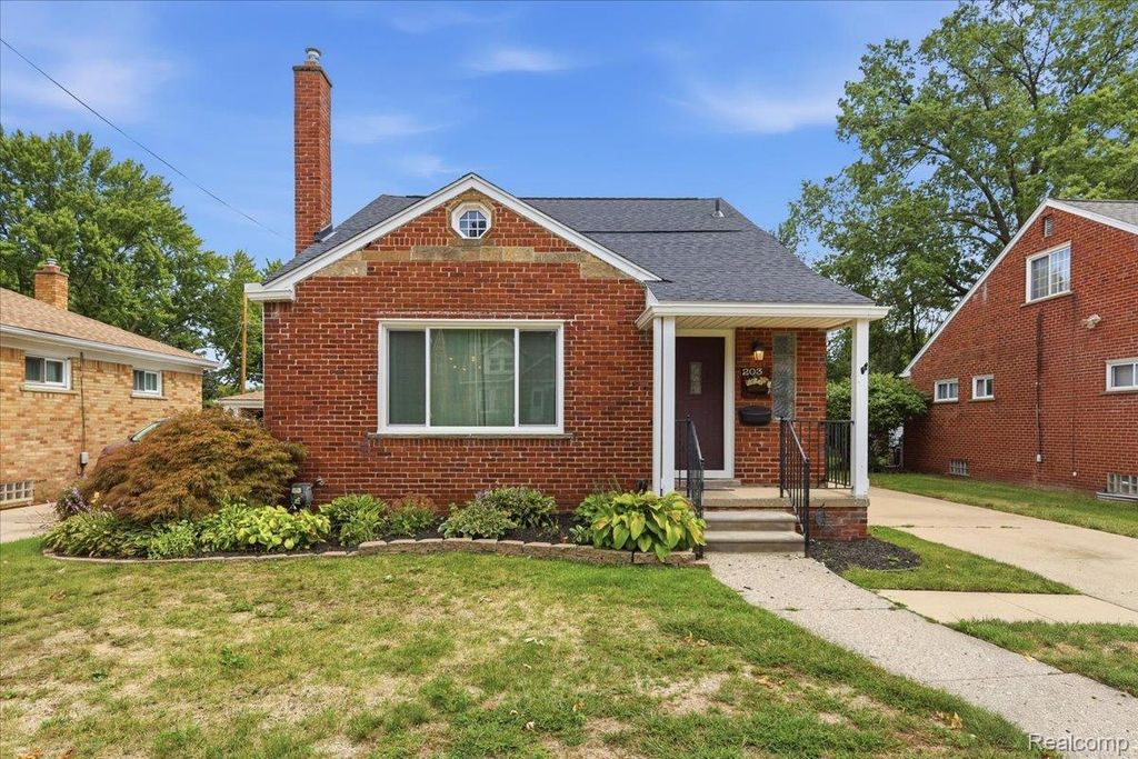 203 Pare Street, Clawson