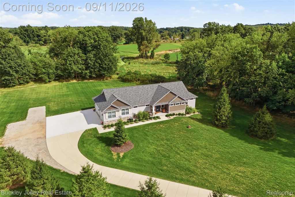 3703 Jesse Drive, Marion township