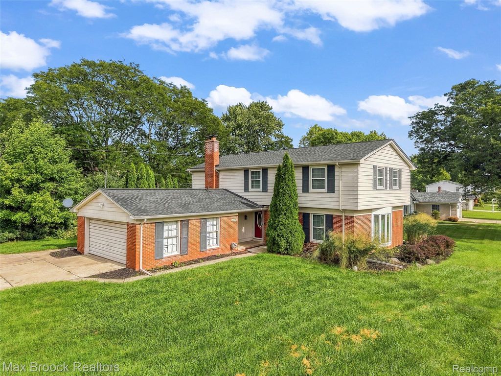 25576 Wessex Street, Farmington Hills