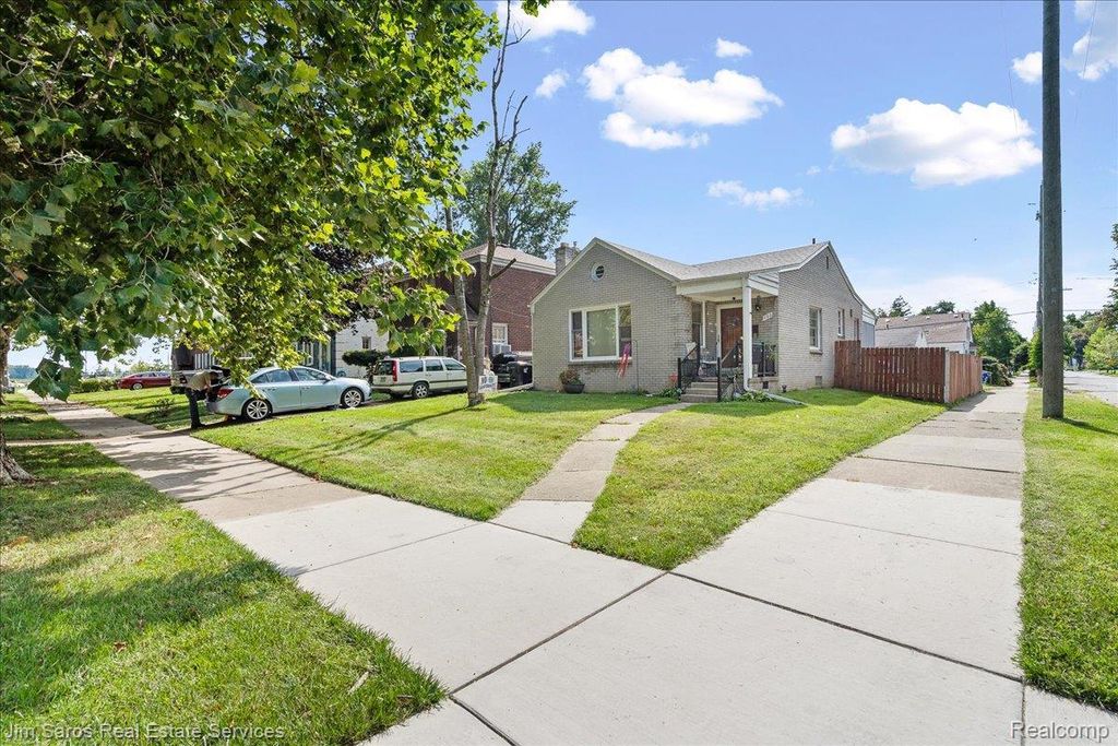 193 Lakewood Street, Detroit