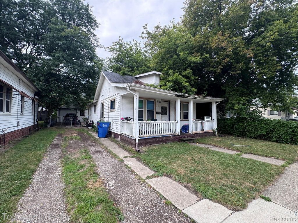 7512 Dodge Avenue, Warren