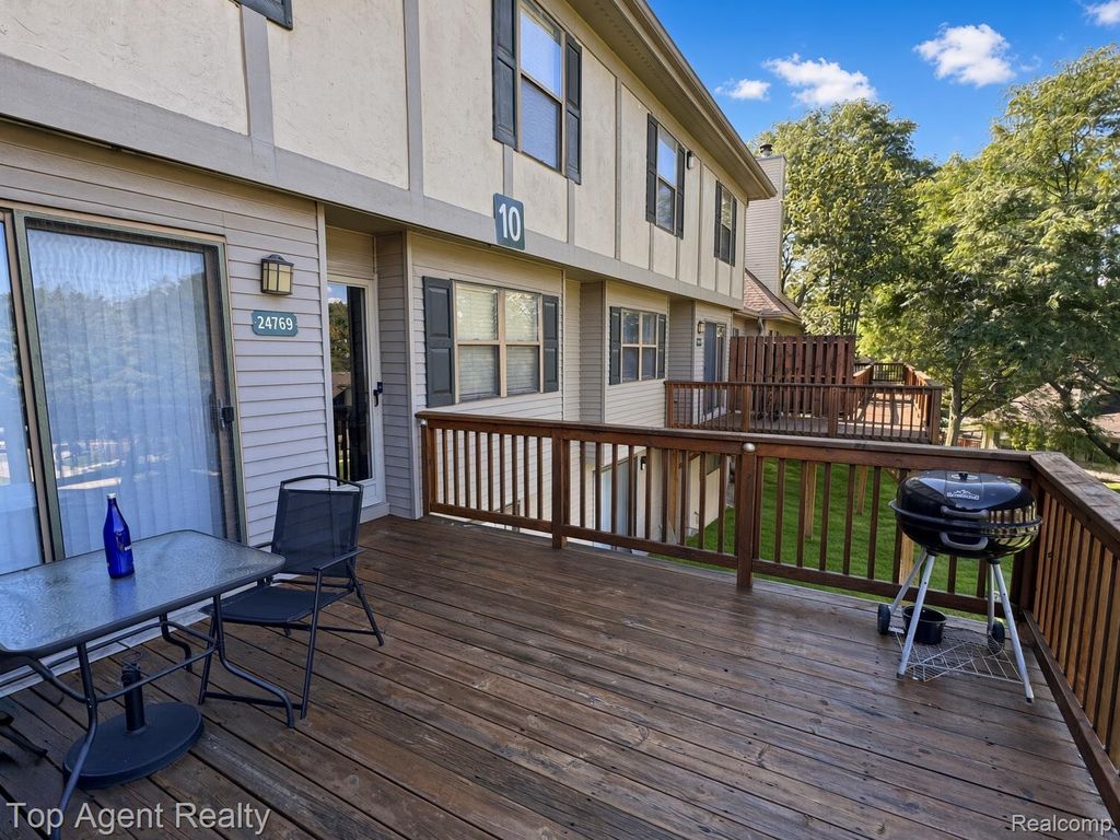 24769 Primrose Lane, Southfield
