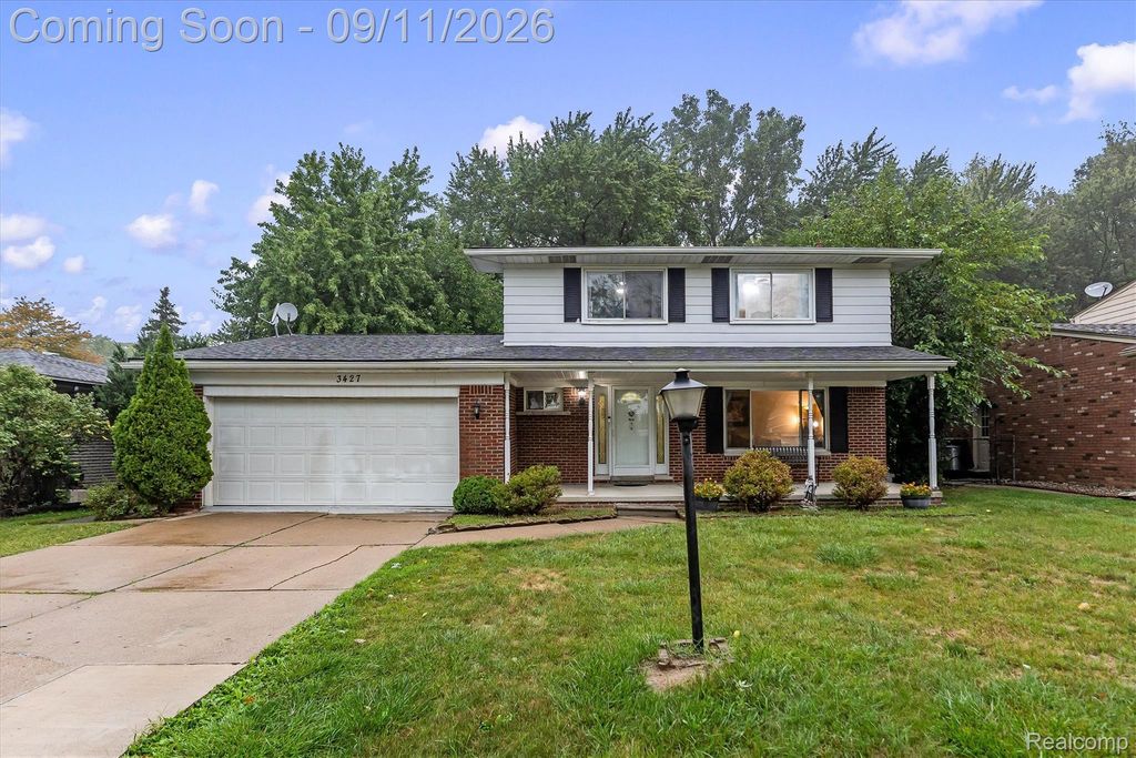 3427 Rhoten Drive, Sterling Heights