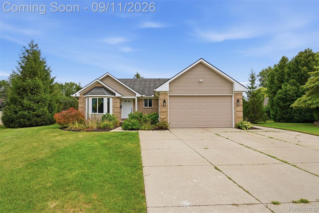 27445 Grandon Avenue, Livonia city