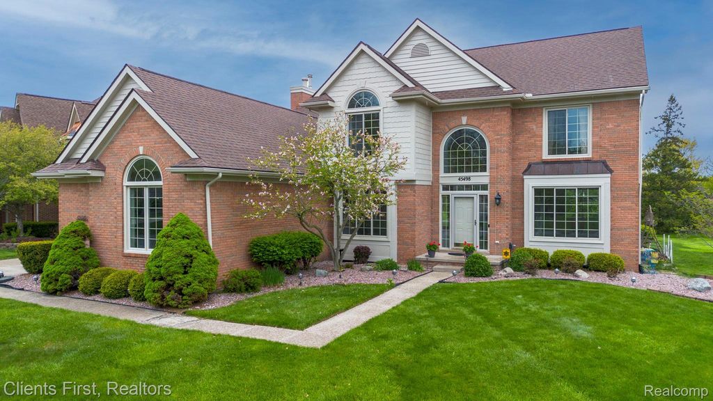 45498 Muirfield Drive, Canton charter township