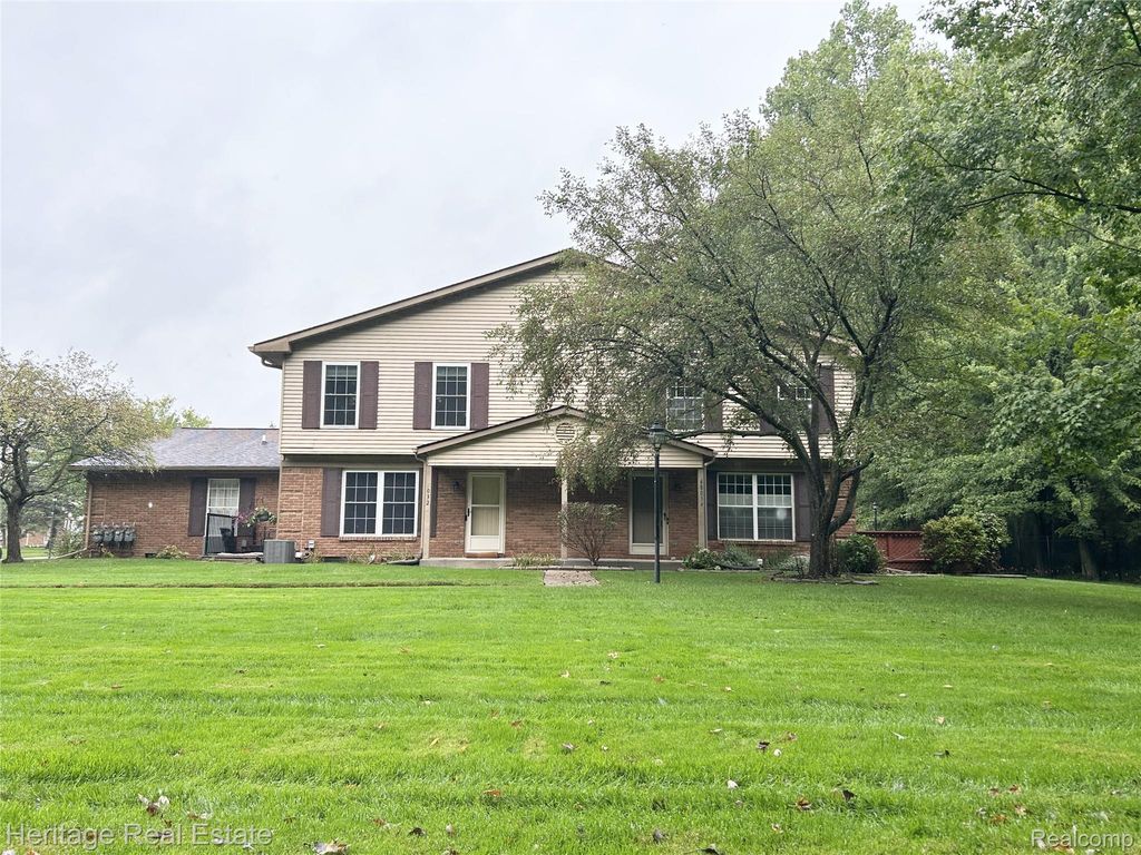 68034 Rosewood Lane, Richmond