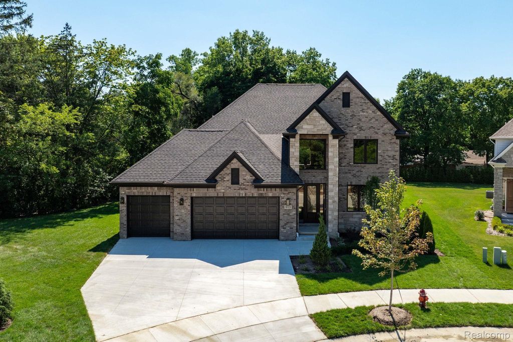 913 Kimberly Court, Troy city