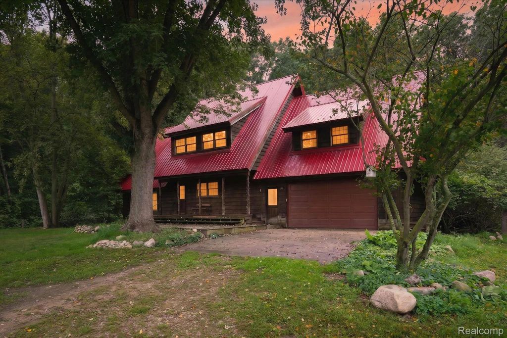 4235 Forest River Trail, Columbiaville