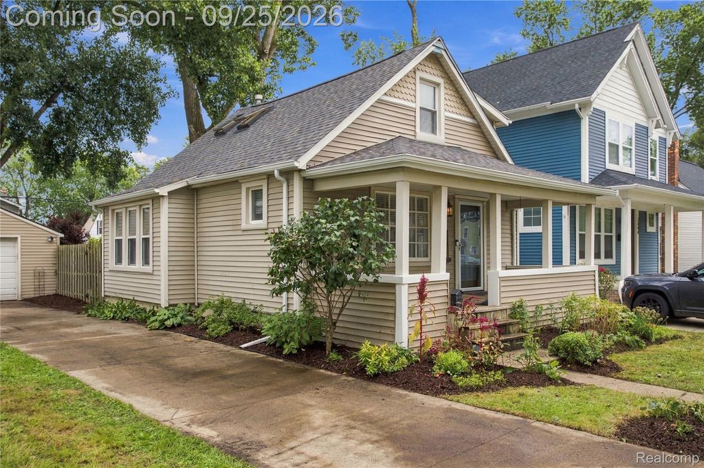 2696 Wakefield Road, Berkley