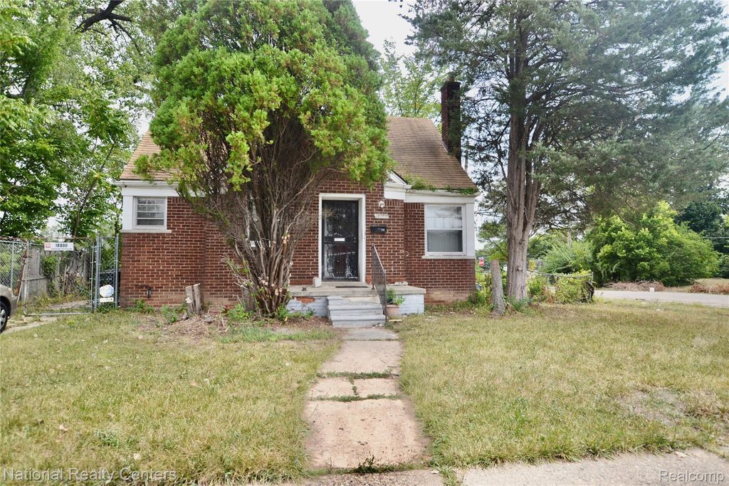 18900 Freeland Street, Detroit