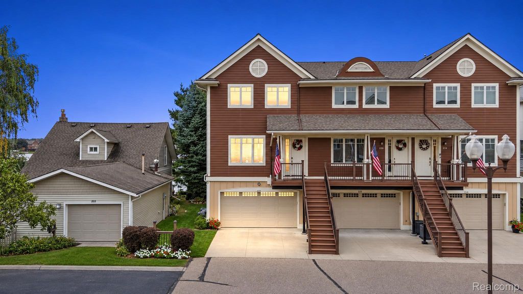 222 S Broadway Street, Lake Orion