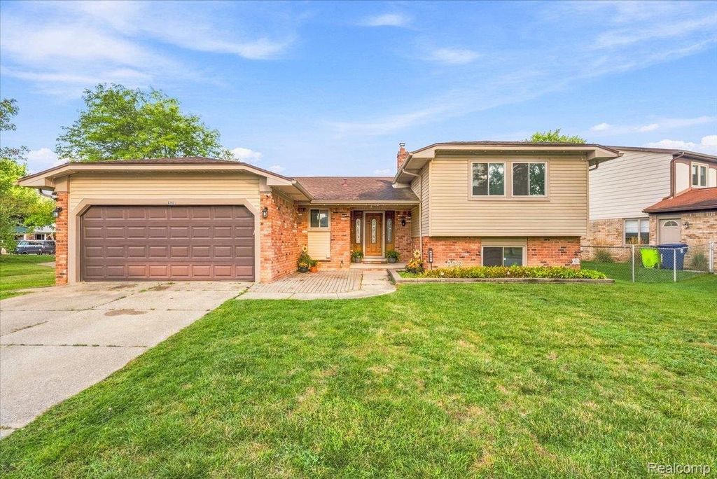 6767 Longwood Road, Canton