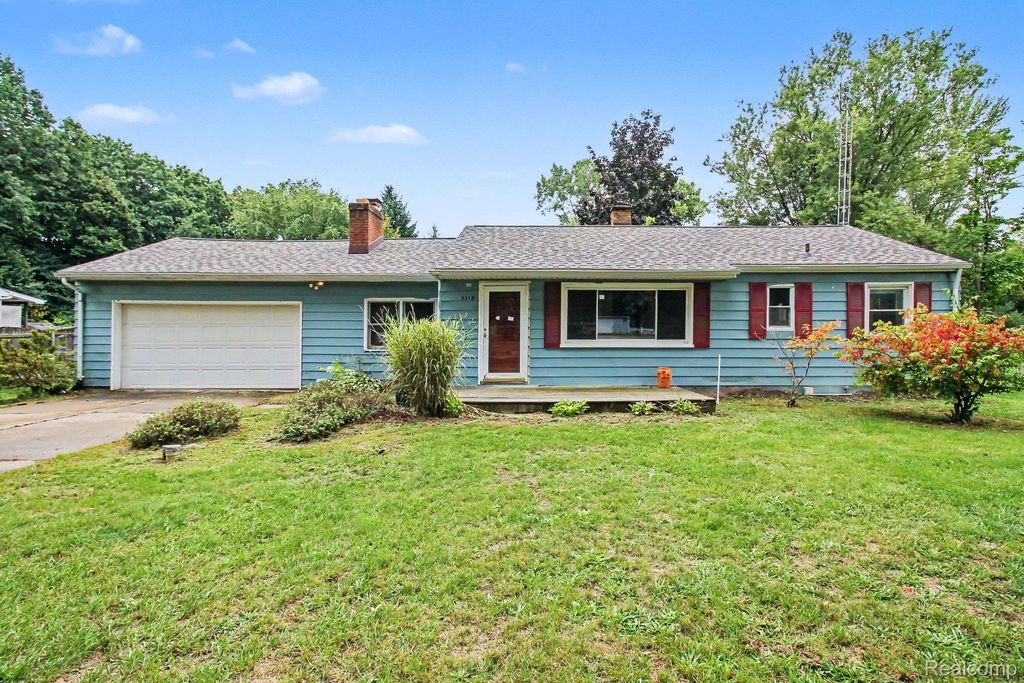 5118 Berneda Drive, Flint