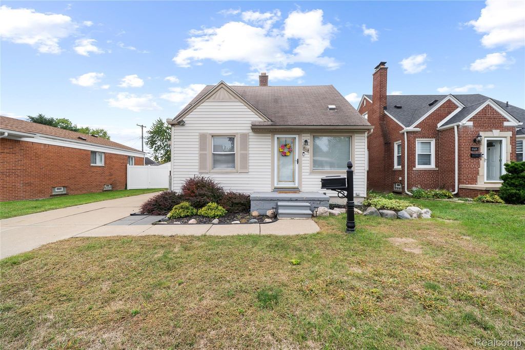 7115 Norborne Avenue, Dearborn Heights