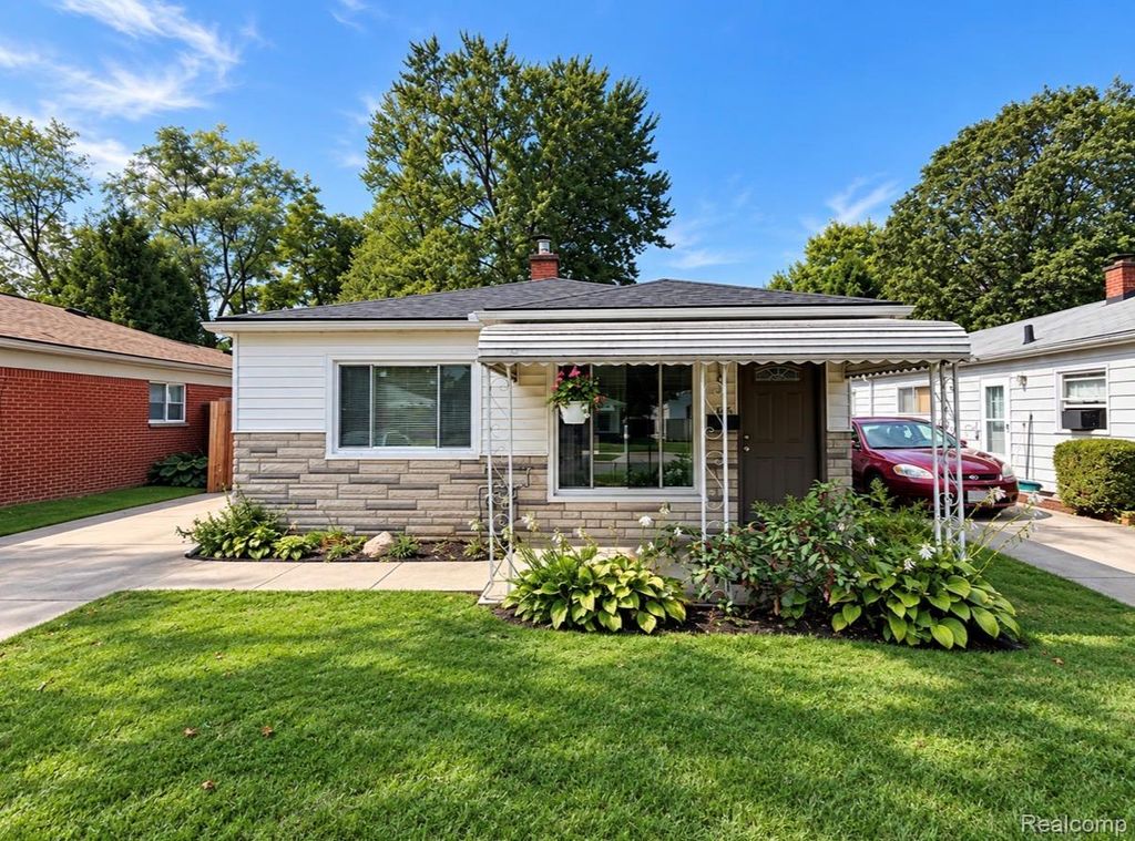 4484 Ziegler Street, Dearborn Heights