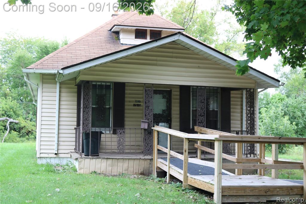 1510 Casimir Street, Saginaw