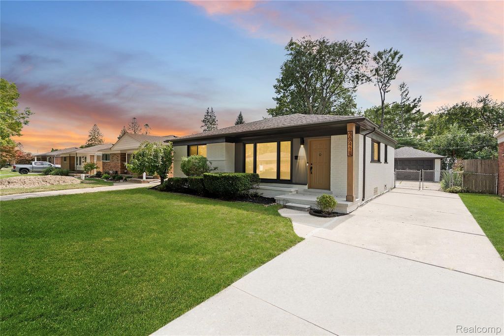 20418 Ardmore Park, St. Clair Shores