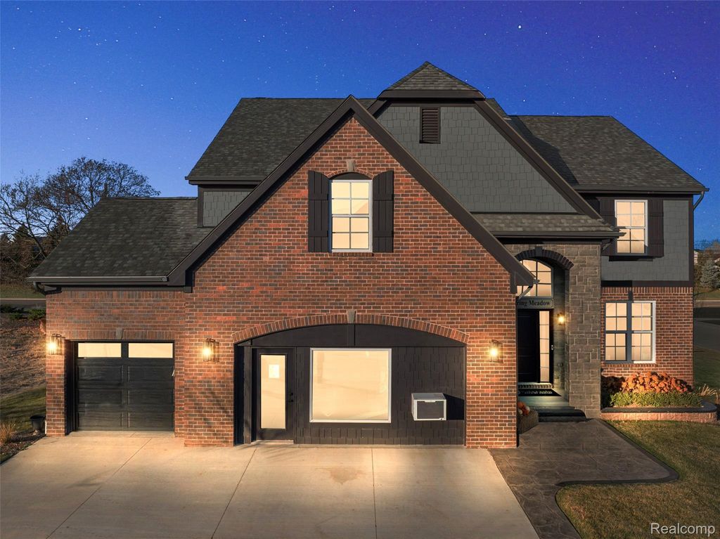 4042 Spring Meadows Drive, Sterling Heights