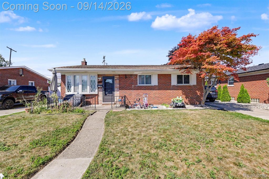 5741 Fairwood Drive, Dearborn Heights