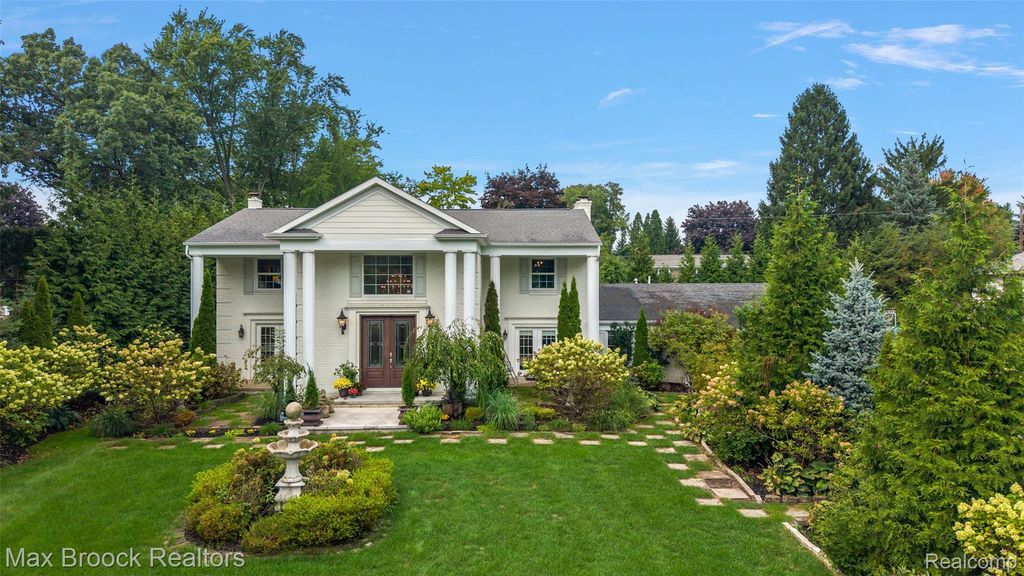 3774 Quarton Road, Bloomfield charter township