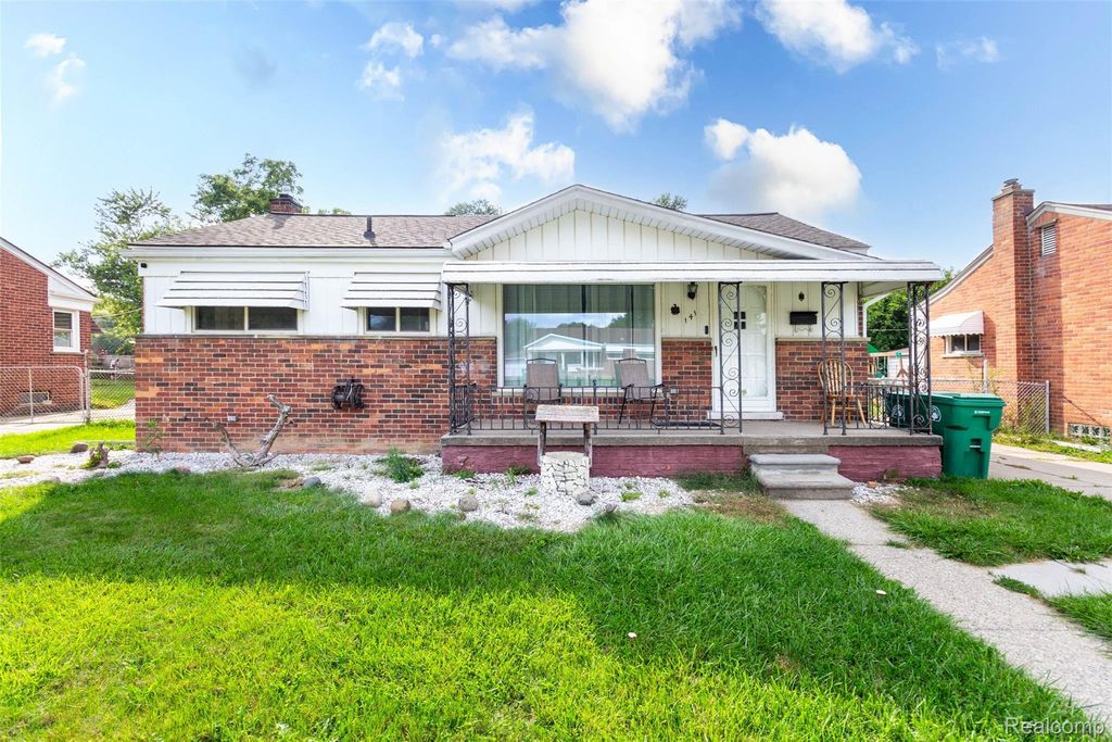141 Lathers Street, Garden City
