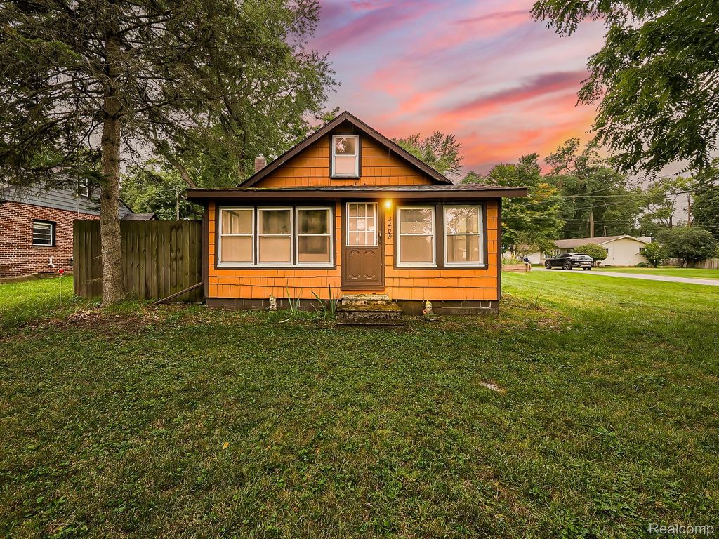 3408 Fieldview Avenue, West Bloomfield