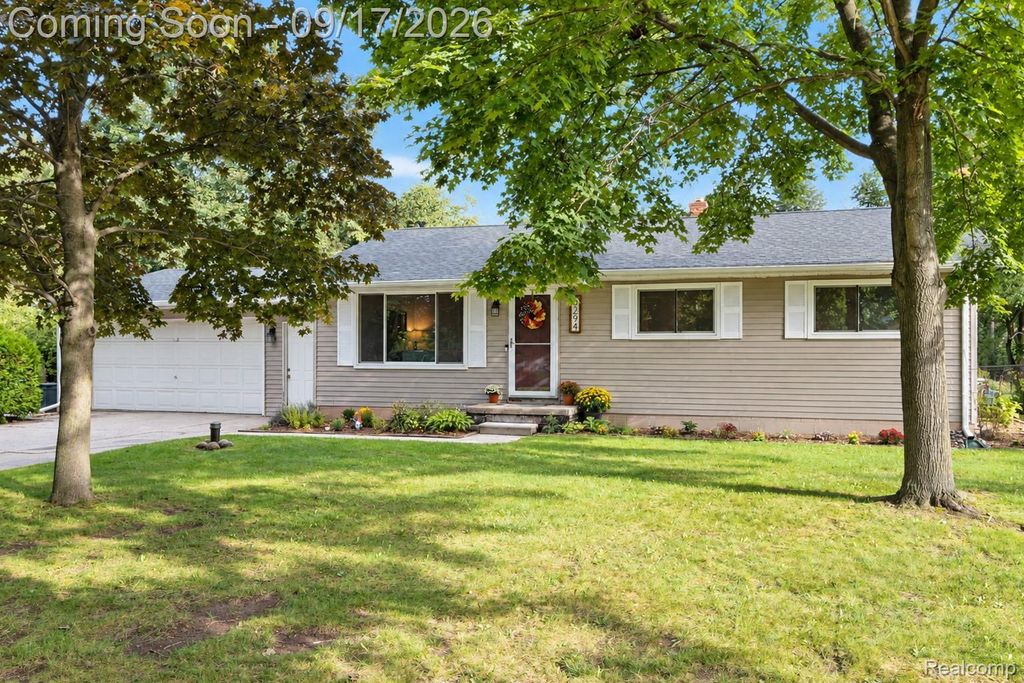3294 Genoa Road, Clarkston