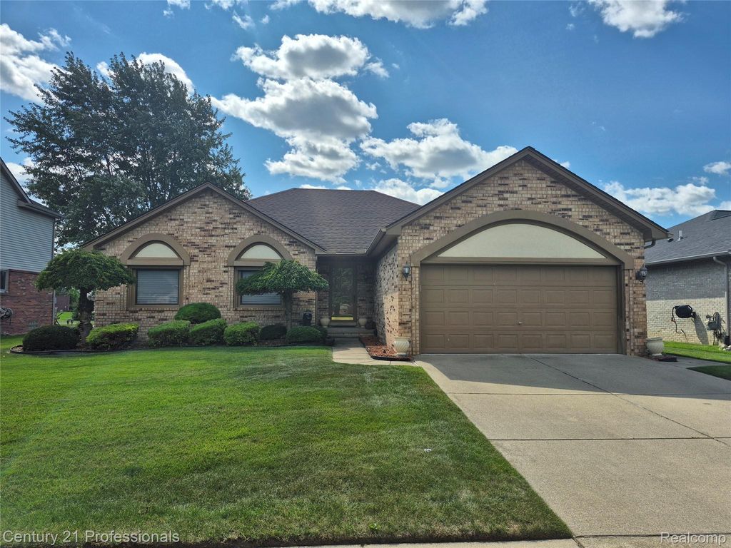 53639 Cranston Drive, Macomb