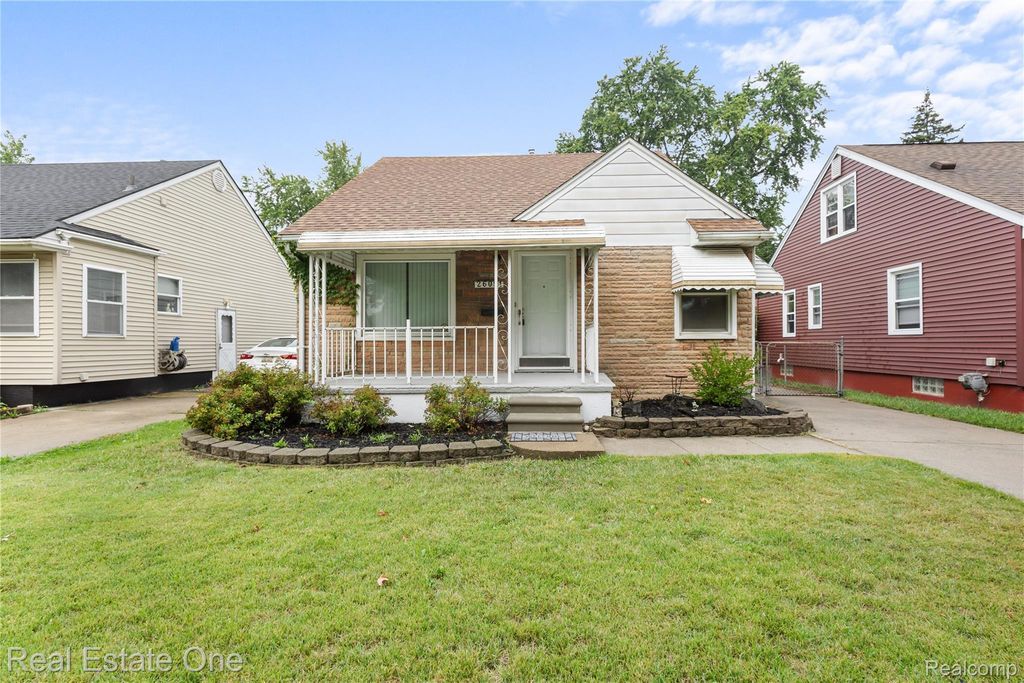 26091 Dartmouth Street, Madison Heights