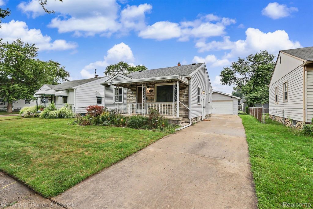20446 Champaign Street, Taylor