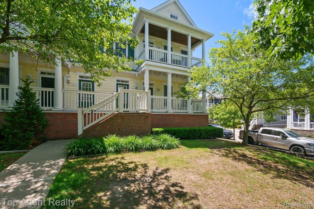 292 Beverly Avenue, Auburn Hills