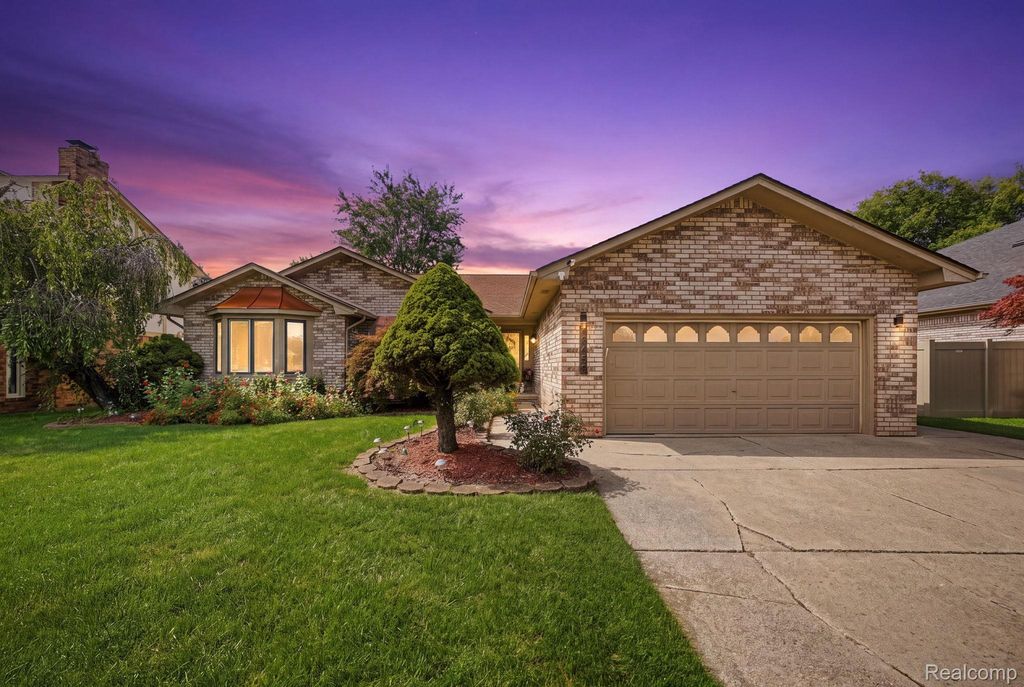 43459 Devin Drive, Clinton Twp