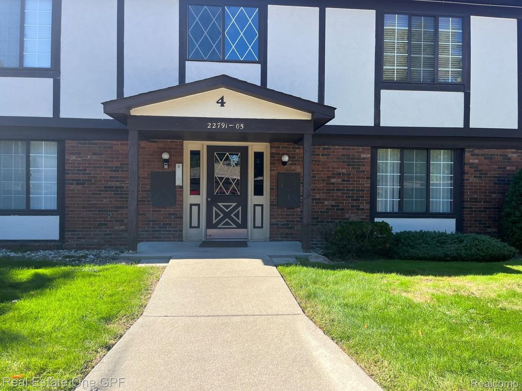 22797 Grove Street, St. Clair Shores