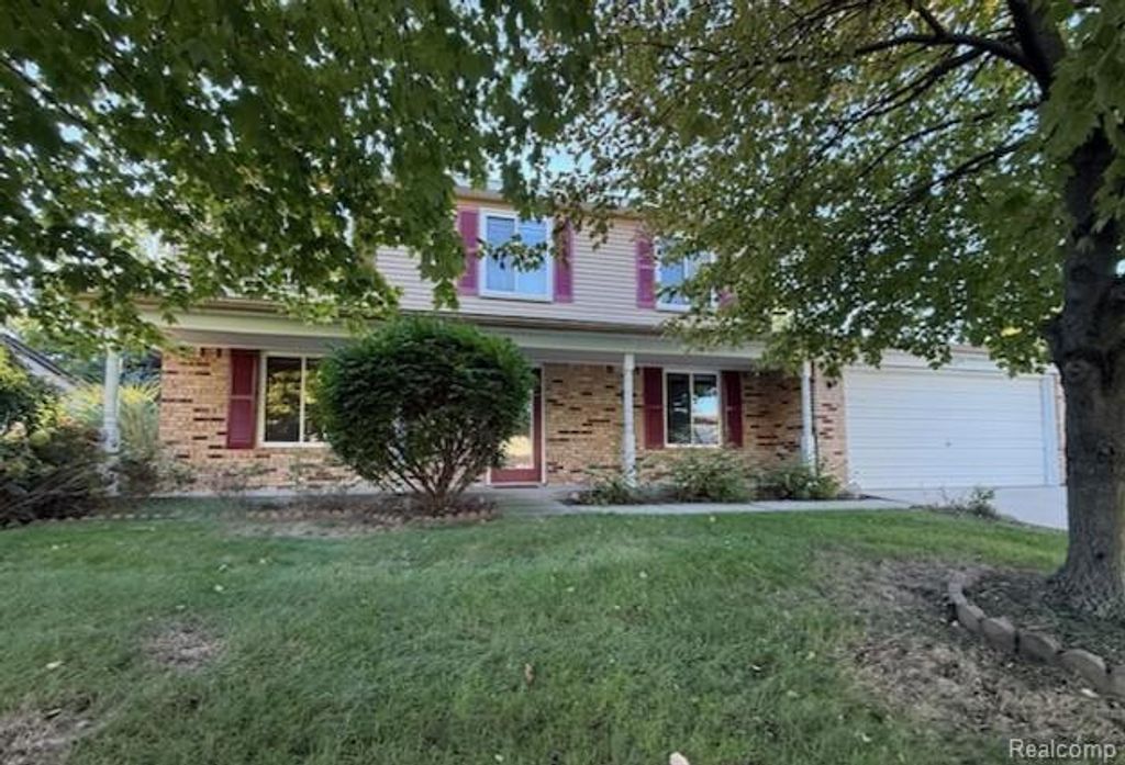24349 Fairway Hills Drive, Novi