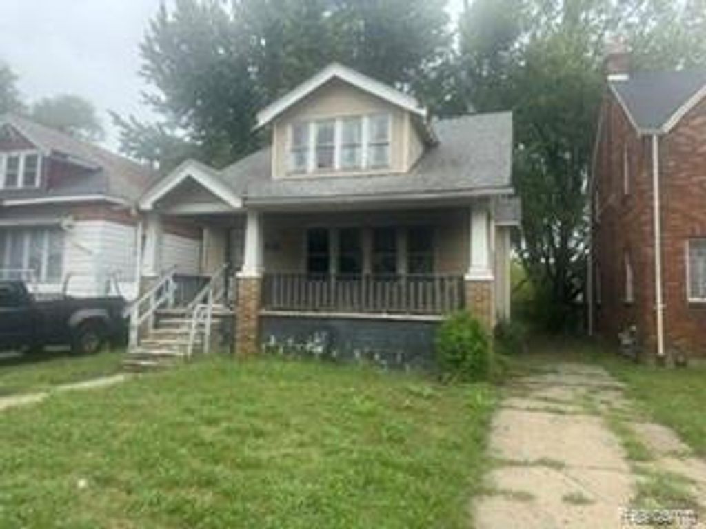 13639 Saratoga Street, Detroit