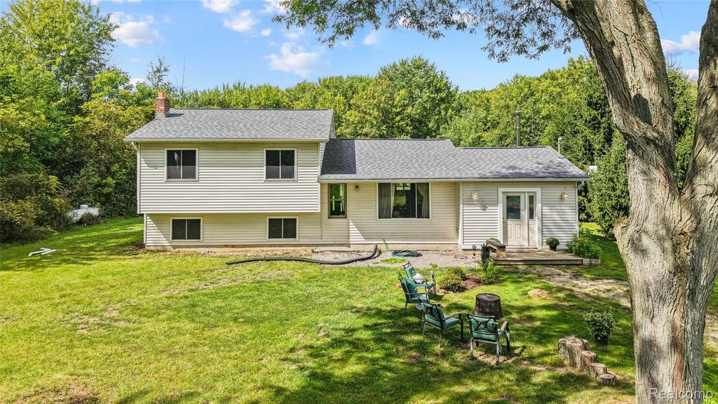 3140 Eugene Street, Burton
