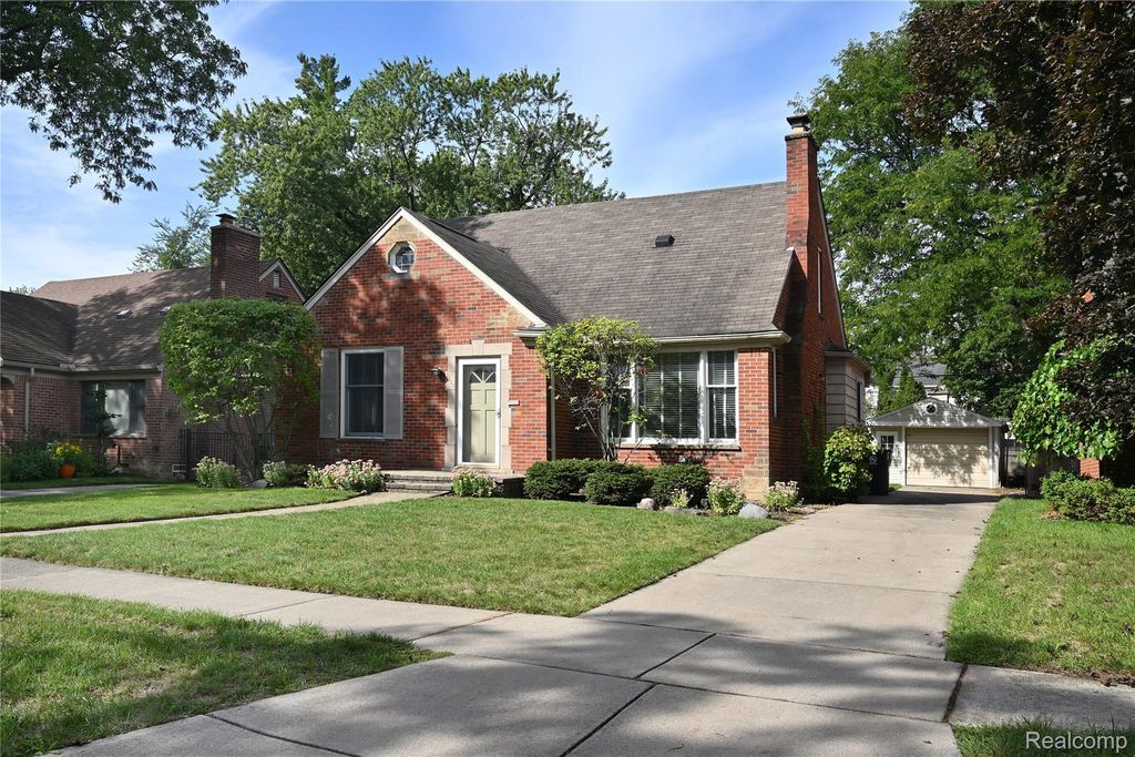 2323 Elmhurst Avenue, Royal Oak city