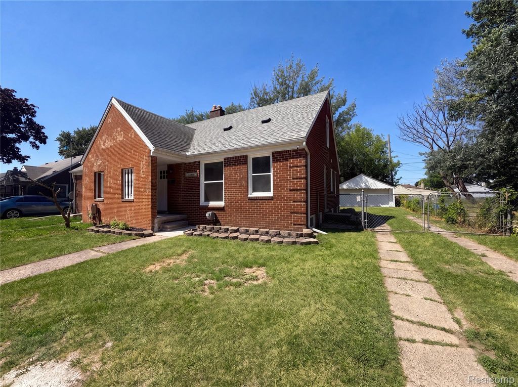 23089 Brittany Avenue, Eastpointe