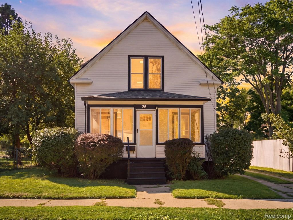 25 Lincoln Street, Pontiac