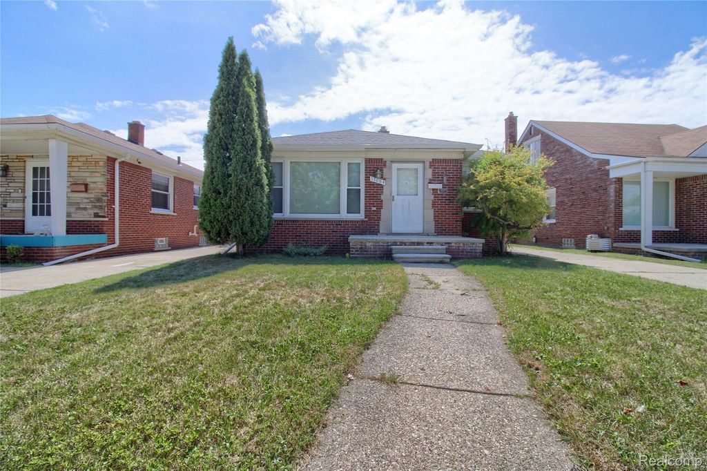17084 Stricker Avenue, Eastpointe